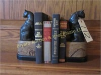 PAIR OF BLACK PANTHER BOOKENDS WITH ASSORTED