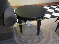 ROUND BLACK TABLE WITH SLIDE-OUT DRAWER