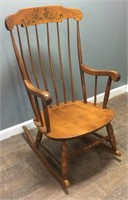 NICHOLS & STONE ROCKING CHAIR