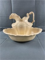 Arnels Pitcher and Basin