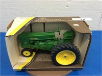 Ertl JD 1953 Model 70 Row Crop Tractor, 1/16 scale