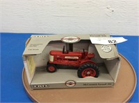 Ertl McCormick Farmall 350 Tractor - 1/32 scale