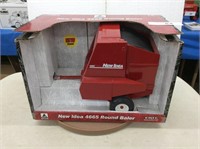 Ertl AGCO New Idea 4665 Round Baler, 1/16 scale