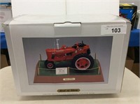 SpecCast Polyresin Collectibles Farmall M, NF