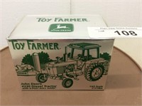 Ertl Toy Farmer JD 4230 Diesel w/4-Post Roll Gard