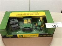 Ertl John Deere Gift Set, 1/32 scale