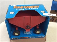 Ertl Farm Country Gravity Feed Wagon, 1/16 scale