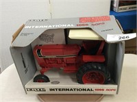 Ertl IH 1066 ROPS Tractor, WF, 1/16 scale