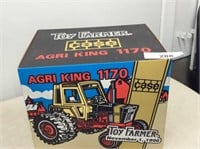 Ertl Toy Farmer Case Agri King 1170, WF,1/16 scale