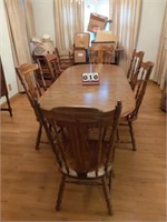 Oval Dining Room Table & 6 Matching Chairs