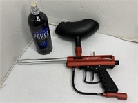 Paintball Gun w/CO2 Cylinder