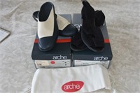 Arche Shoes Size US 8 & 9