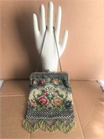 Flower Beaded purse w/chain handle