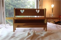Mini wooden bench with hearts