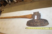VINTAGE LARGE AXE
