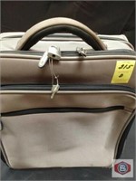 Executive carry on bag beige color, with wheels