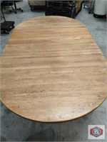 Dining table w/extensions, solid oak up to 84x48"