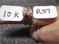 10K Gold /  -Diamond Solitaire and Matching Band