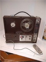Aiwa reel to reel with microphone