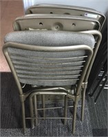 Lot of 4 folding chairs with cushions