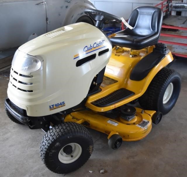 Angola, IN_Trailer, Cub Cadet, Tools, Furniture