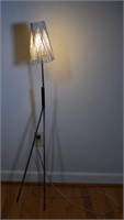 Mid-Century Modern Tripod Lamp w/ Woven Shade