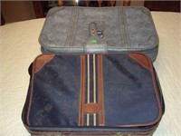 2 Travel Suitcases - Vintage
