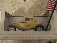 "32" Ford Car Camp Courageous Bank
