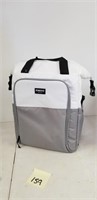 New Igloo Backpack Cooler ice chest
