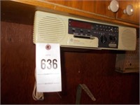 GE Spacemaker Under Cabinet Radio/Cassette