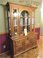 China Hutch / Amish House Furniture/Very Nice