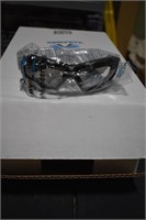 NIB 36 ct. pyramex safety glasses