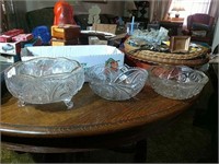 4 Pressed Crystal Glasses Bowls