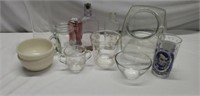 Glass ware. Fire king measuring cup, bowls and