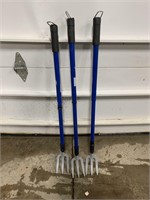 3 SMALL PITCH FORKS