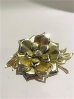 Lrge Vintage Metal Flower Pin