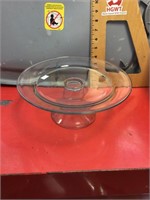 Glass cake stand