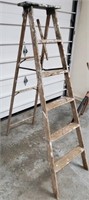 6' Wood Painter's Ladder