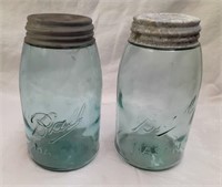 2 Early Ball Blue Jars