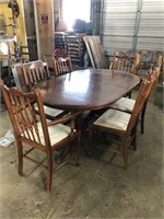 Very Nice Antique Table & 6 Chairs