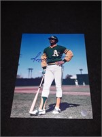 Reggie Jackson Autograph 8x10 Photo W/COA