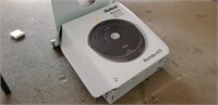 IRobot Roomba 675-powers on, appears to be working