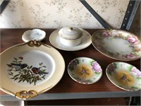 Large lot of vintage decorative plates- one is Nis