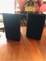 Working pair of 1A NHT speakers nice vintage