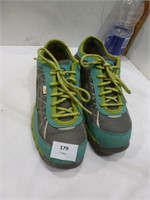 Ladies Cat Safety Shoes - Size 6.5