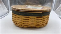 Longaberger Collectors Club Basket with Lid