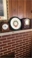 Quartz Clock, Howard Miller Christmas Clock,