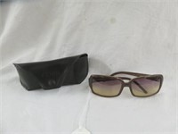 "FENDI" DESIGNER SUN GLASSES WITH CASE