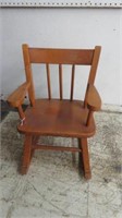 VINTAGE CHILD'S ROCKER 19"T X 14"W