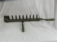 VINTAGE CYCLONE HEDGE TRIMMER 26"